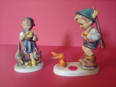 GOEBEL HUMMEL FIGURINE LOT OF 2