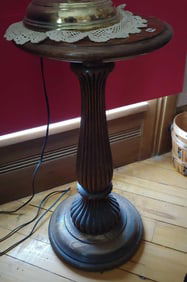 ASSORTED LOT OF EARLY POSTCARDS, POST MARKED WITH SOME UNDIVIDED