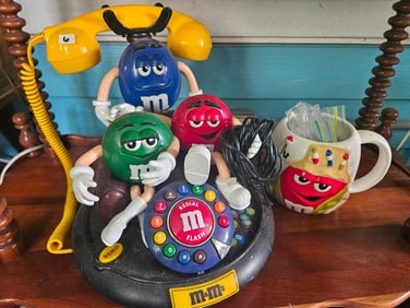 M&M'S COLLECTIBLE LANDLINE TELEPHONE AND MUG