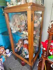 ONE DOOR GLASS PANEL SHELVED DISPLAY CURIO