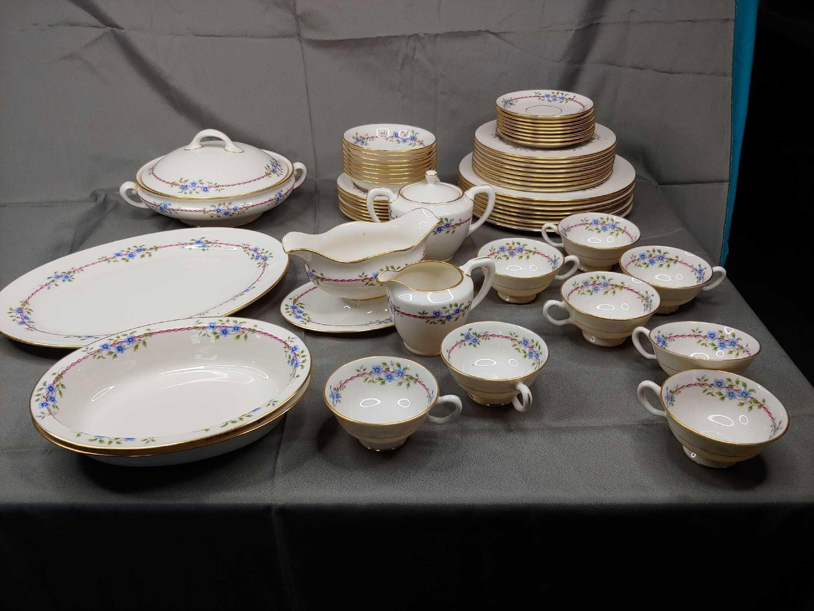 54 piece Lenox belvidere s314 fine china set (1 of 6)