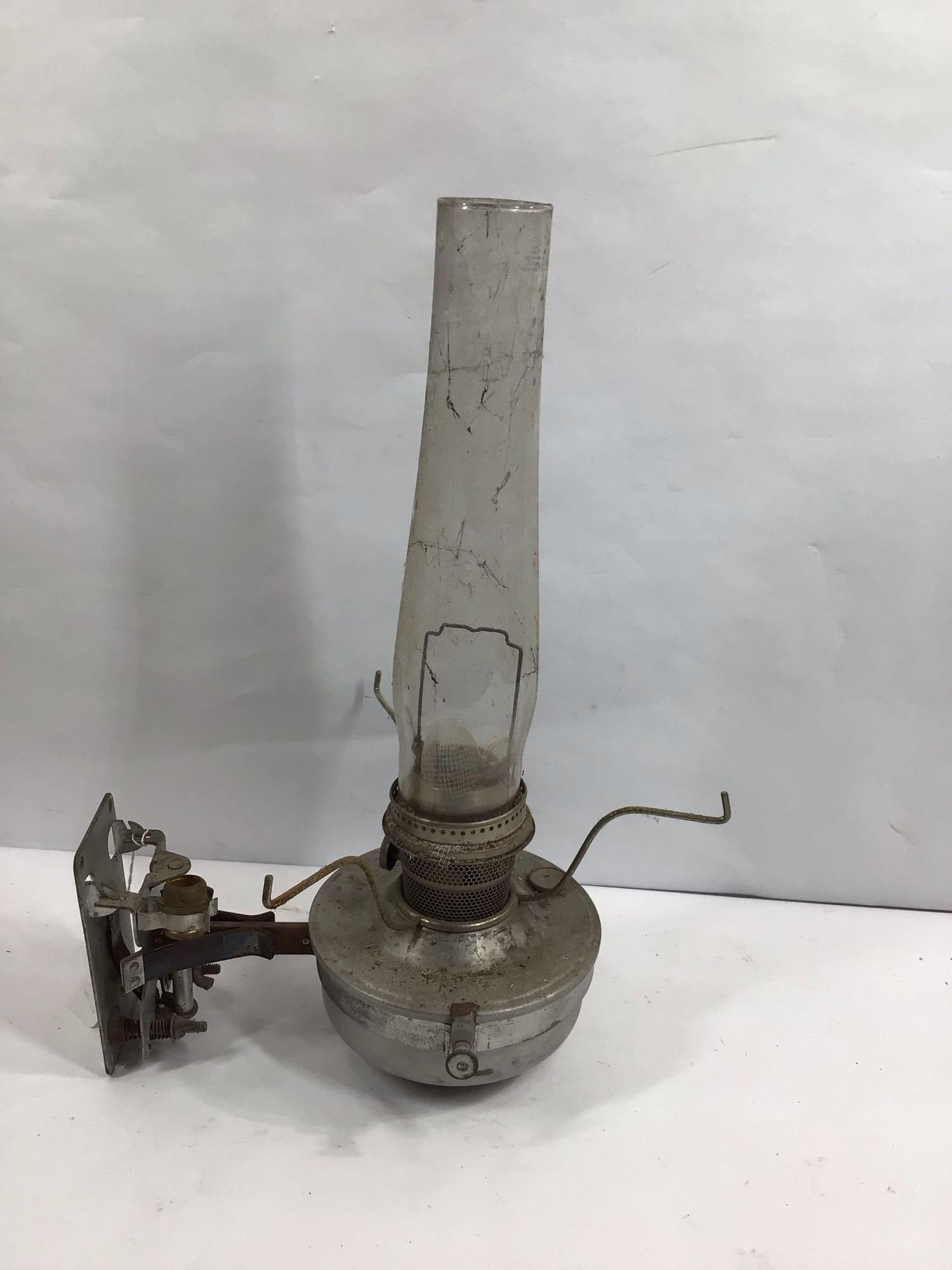 ANTIQUE PASSENGER TRAIN CAR OIL LAMP W/ WALL MOUNT (1 of 3)