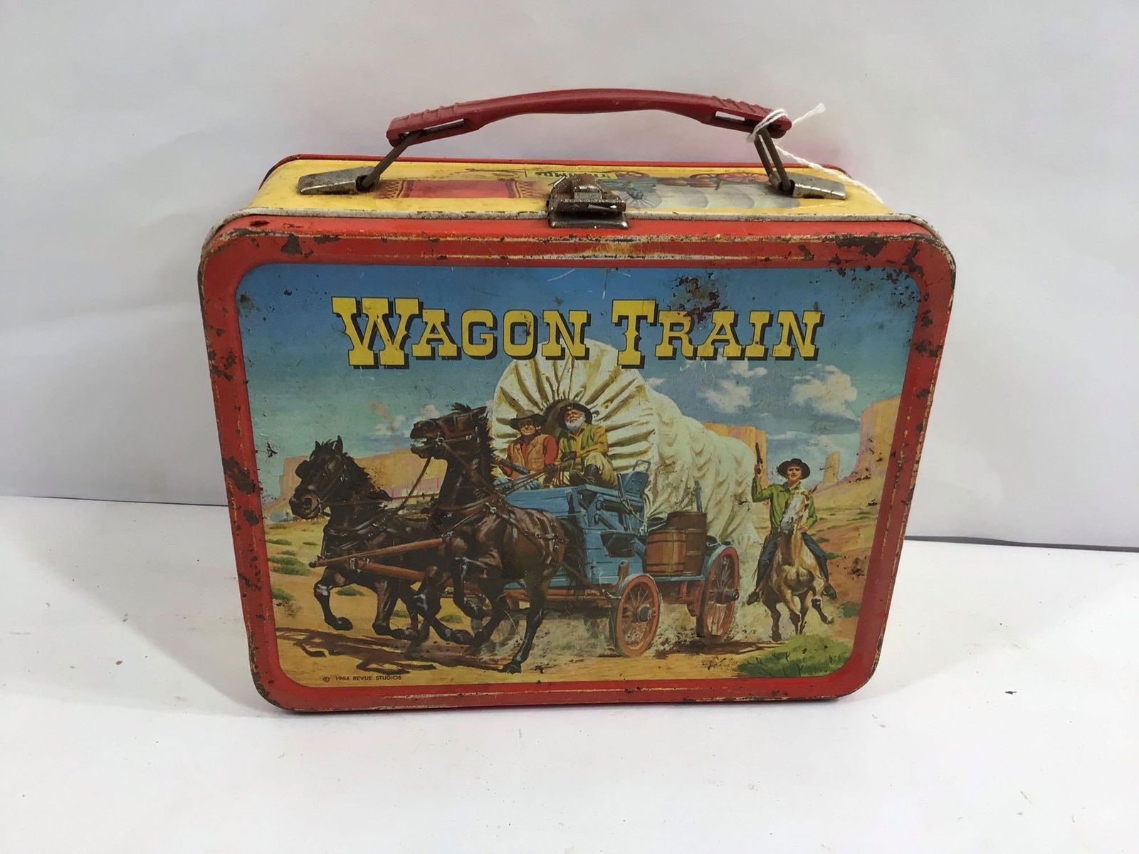 VINTAGE THERMOS WAGON TRAIN TIN LUNCH BOX (1 of 3)