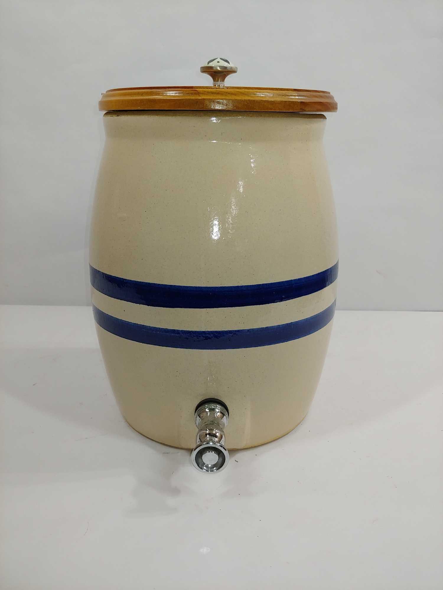 ANTIQUE 2 GAL. STONEWARE LIDDED USA WATER COOLER DISPENSER (1 of 6)