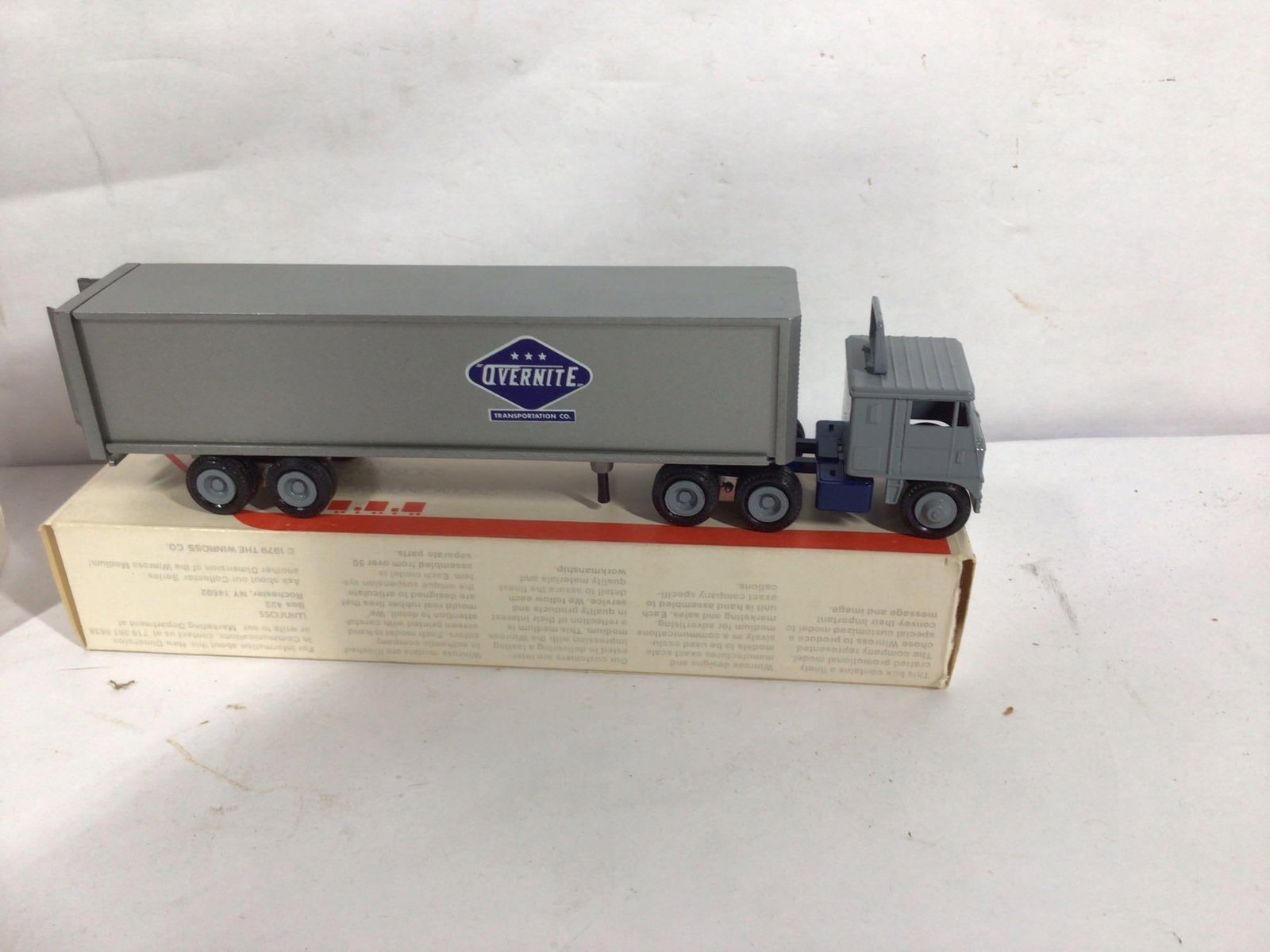 OVERNITE AND CAROLINA WINROSS ADVERTISING SEMIS: BOTH ARE 1/64TH SCALE