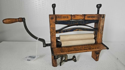 SALESMAN SAMPLE BICYCLE WRINGER