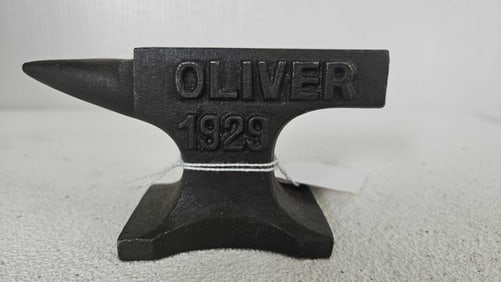 MINIATURE OLIVER ANVIL