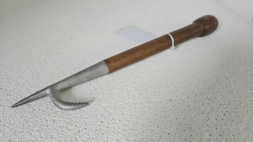 SALESMAN SAMPLE FISH HOOK