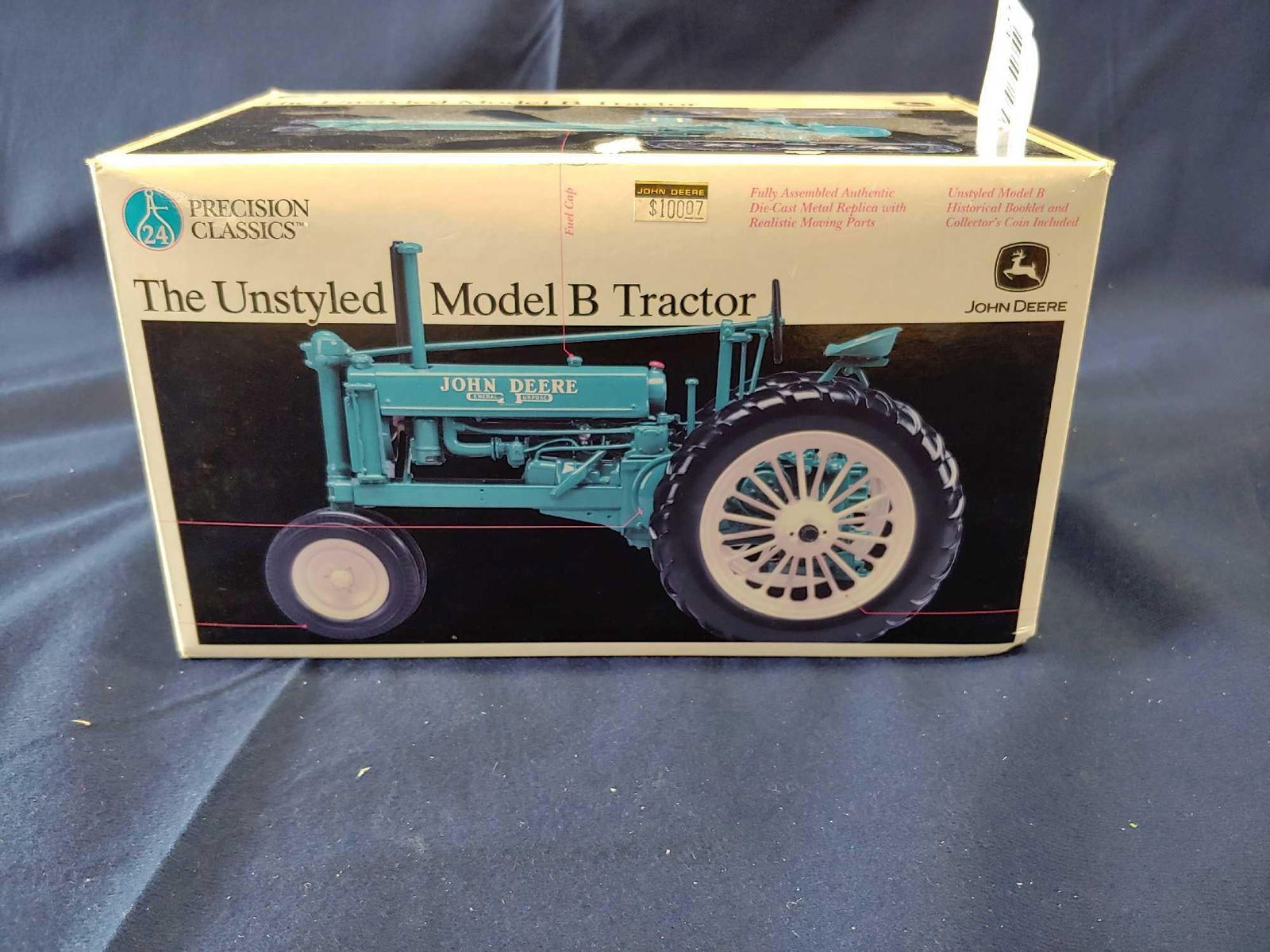 ERTL PRECISION CLASSICS NO. 24 JOHN DEERE UNSTYLED MODEL B TRACTOR: NOS 1/16 SCALE STOCK NO. 15487