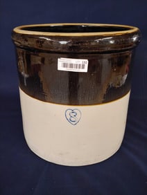 8 GALLON HEART CROCK