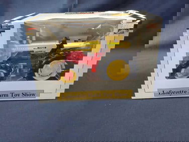 SPEC CAST CLASSIC SERIES COCKSHUTT 1600 WF LIMITED EDITION LAFAYETTE FARM TOY SHOW 2021 NUMBERED 422