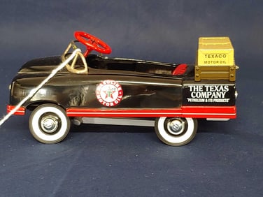CROWN PREMIUMS TEXACO 1948 BMC PEDAL CAR REPLICA FOURTH IN A SERIES LIMITED NUMBERED EDITION 7354