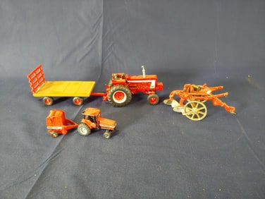 ERTL FARMALL AND MORE TRACTOR AND FARM TOY IMPLEMENT LOT INC. 5 PCS