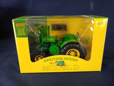 ERTL JOHN DEERE HERITAGE SERIES 1937 MODEL D SPECIAL JD COLLECTORS CENTER TRACTOR 2007 EDITION