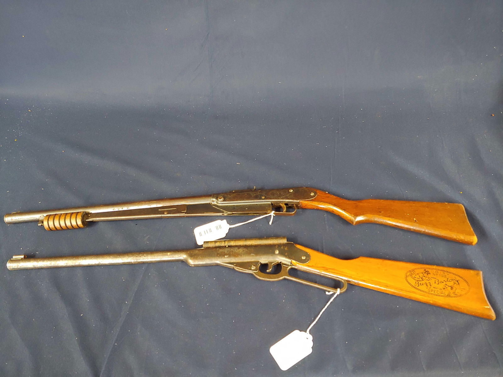 PAIR OF DAISY BB GUNS (1 of 6)
