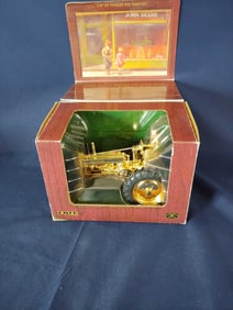 ERTL JOHN DEERE MODEL A W/ DRIVER SPECIAL TOP 100 TOYS OF THE CENTURY SPECIAL GOLD EDITION TRACTOR