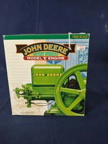 ERTL JOHN DEERE BATTERY-OP MODEL E ENGINE
