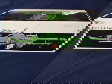 ERTL PRECISION CLASSICS NO. 11 214-T TWINE TIE BALER HIGHLY DETAILED