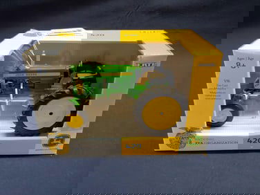 ERTL JOHN DEERE WF MODEL 420 NAT. FFA  TRACTOR