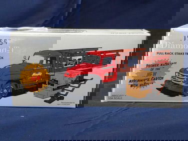 FIRST GEAR 1955 DIAMOND T FULL RACK MAYTAG STAKE TRUCK PREMIER RELEASE OF THE NEW APPLIANCE CARTON