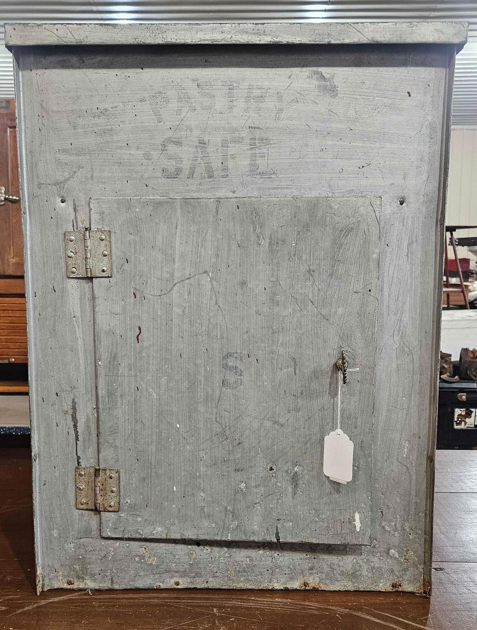 TIN PASTRY SAFE (1 of 9)