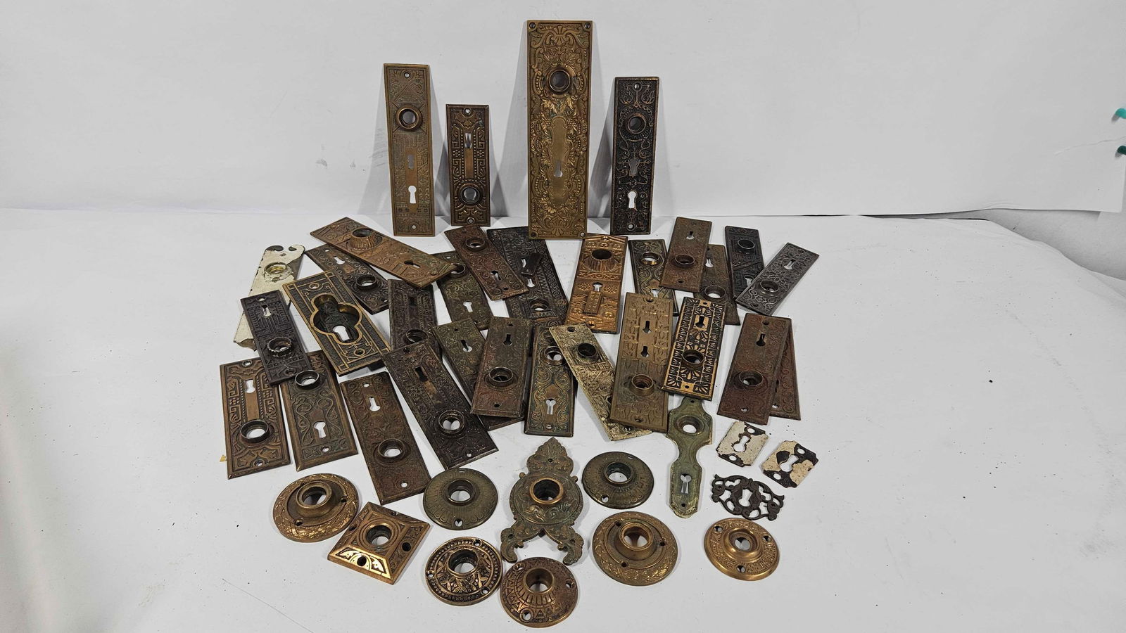 ORNATE BRASS DOOR HARDWARE (1 of 8)