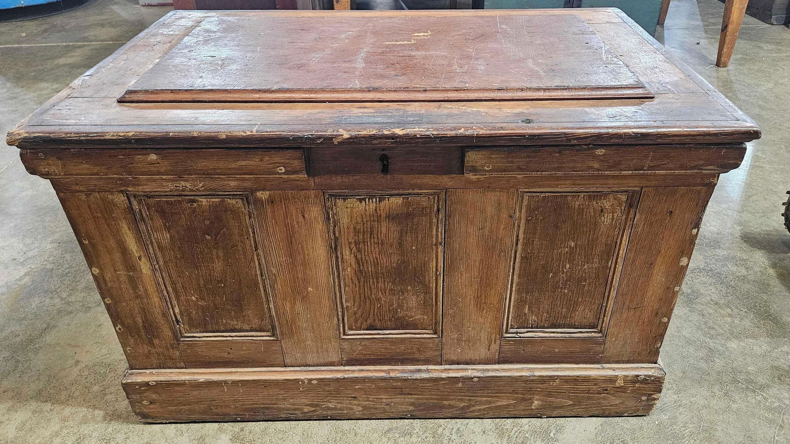 OAK HEAVY DUTY TOOL CHEST (1 of 17)