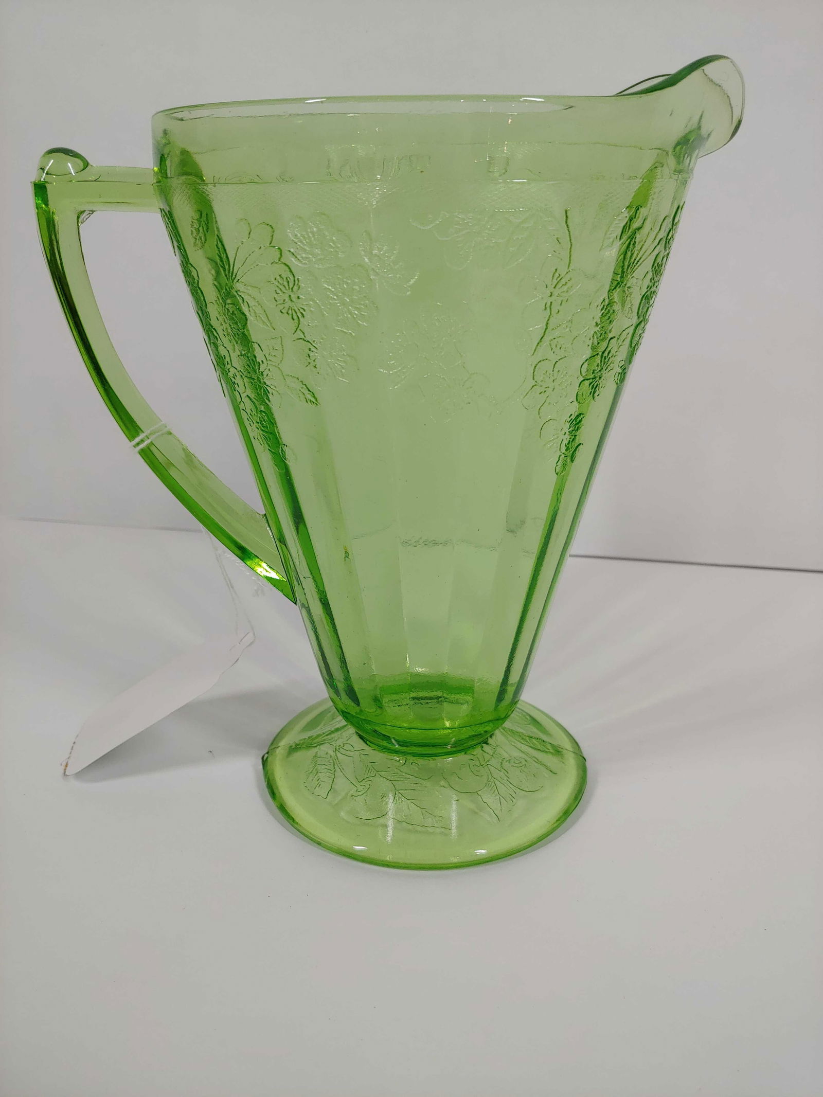URANIUM GLASS WATER PITCHER (1 of 7)