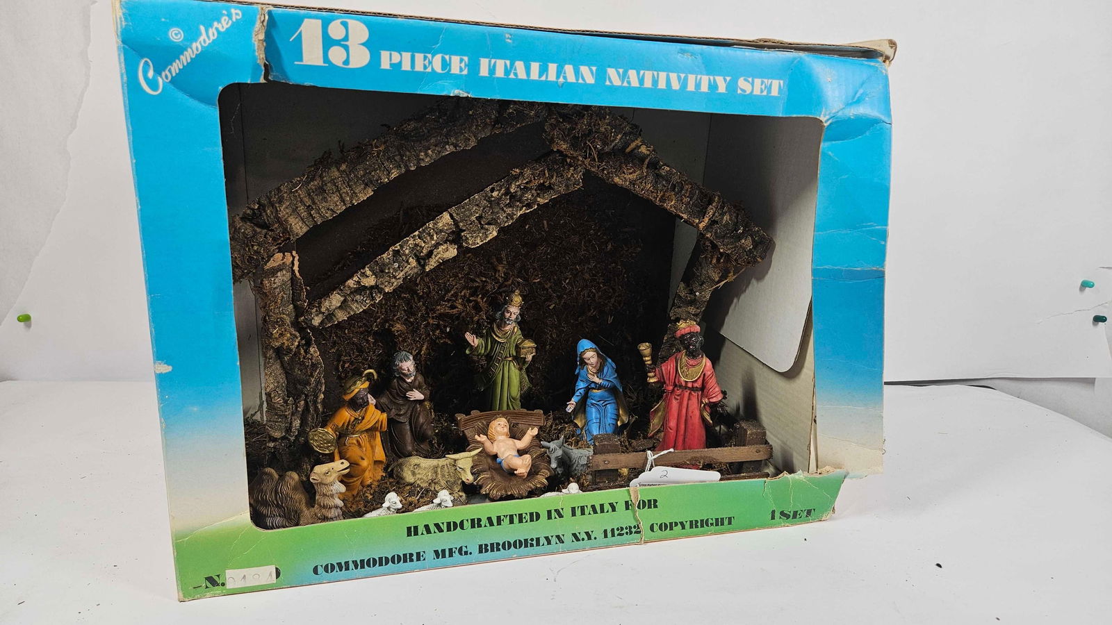 COMMODORES 13 PC ITALIAN NATIVITY SET (1 of 8)