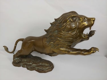 Mid-century Hefty Brass pouncing Lion sculpture
