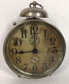 Early Amazon key wind alarm clock
