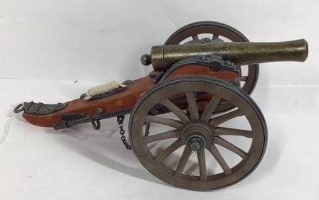 Vintage Cannon