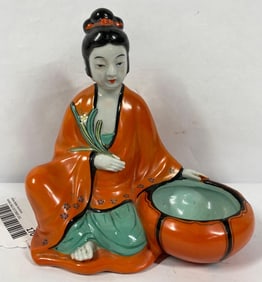 Japanese porcelain Geisha dresser bowl