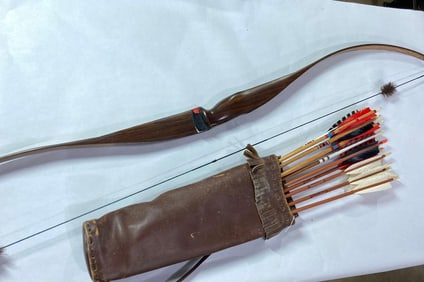 21st century Nova graphite longbow w/ arrows