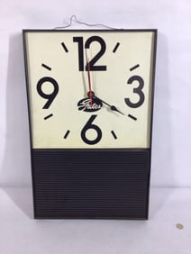 Gates masonite working electric clock