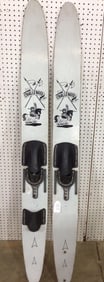 Vintage Challenger Lakehouse Wooden Water Skis