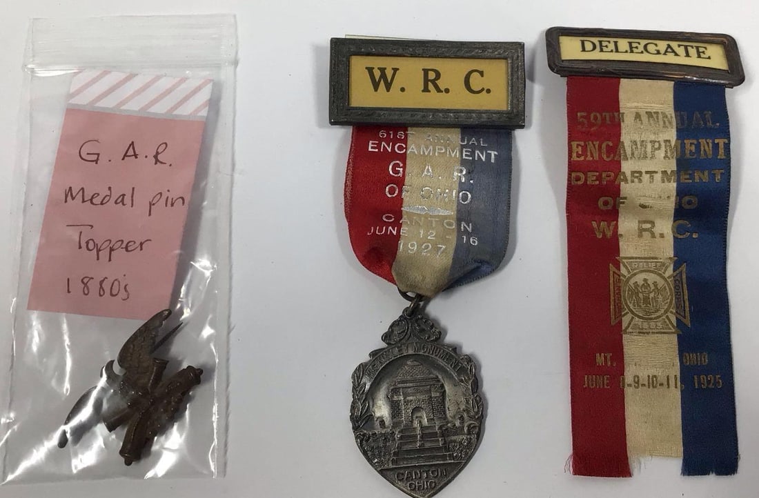 Civil War Veteran GAR Medal Pins and Ribbons (1 of 4)