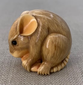 Hand Carved Japanese Baby Mouse Netsuke