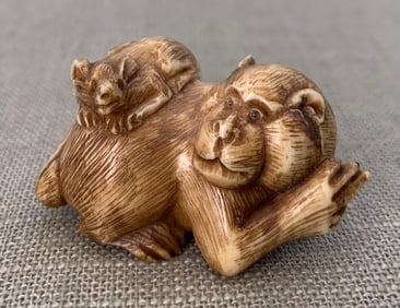Hand Carved Baboon & Rat Japanese Netsuke