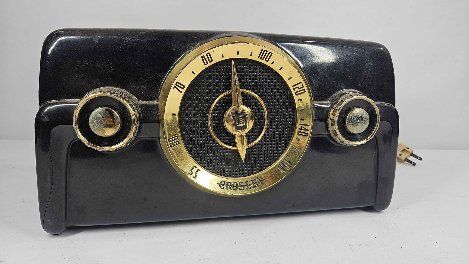 CROSLEY TUBE RADIO (1 of 3)