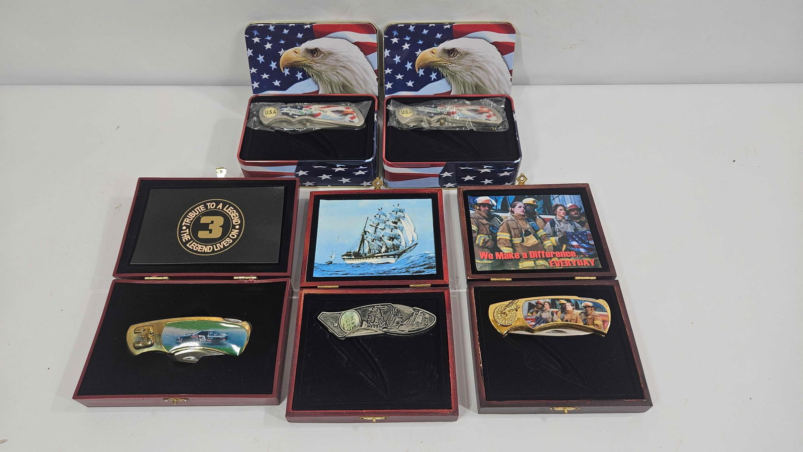 AMERICANA AND NASCAR THEMED POCKET KNIVES (1 of 5)