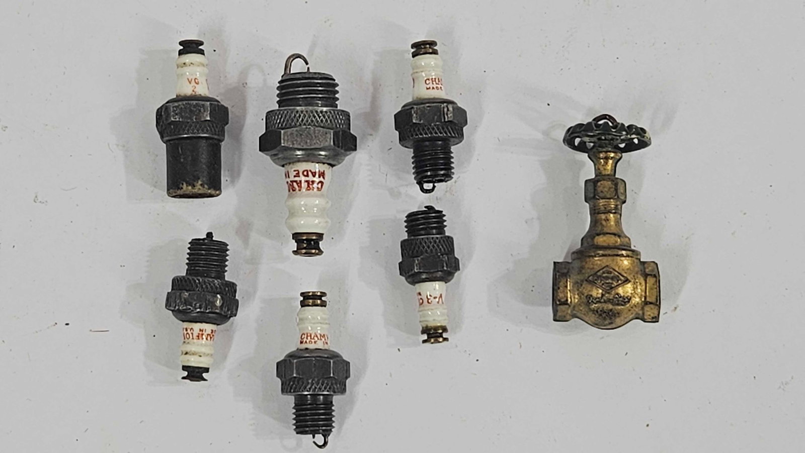 JENKIN & CO AND CHAMPION SPARK PLUG CHARMS (1 of 5)