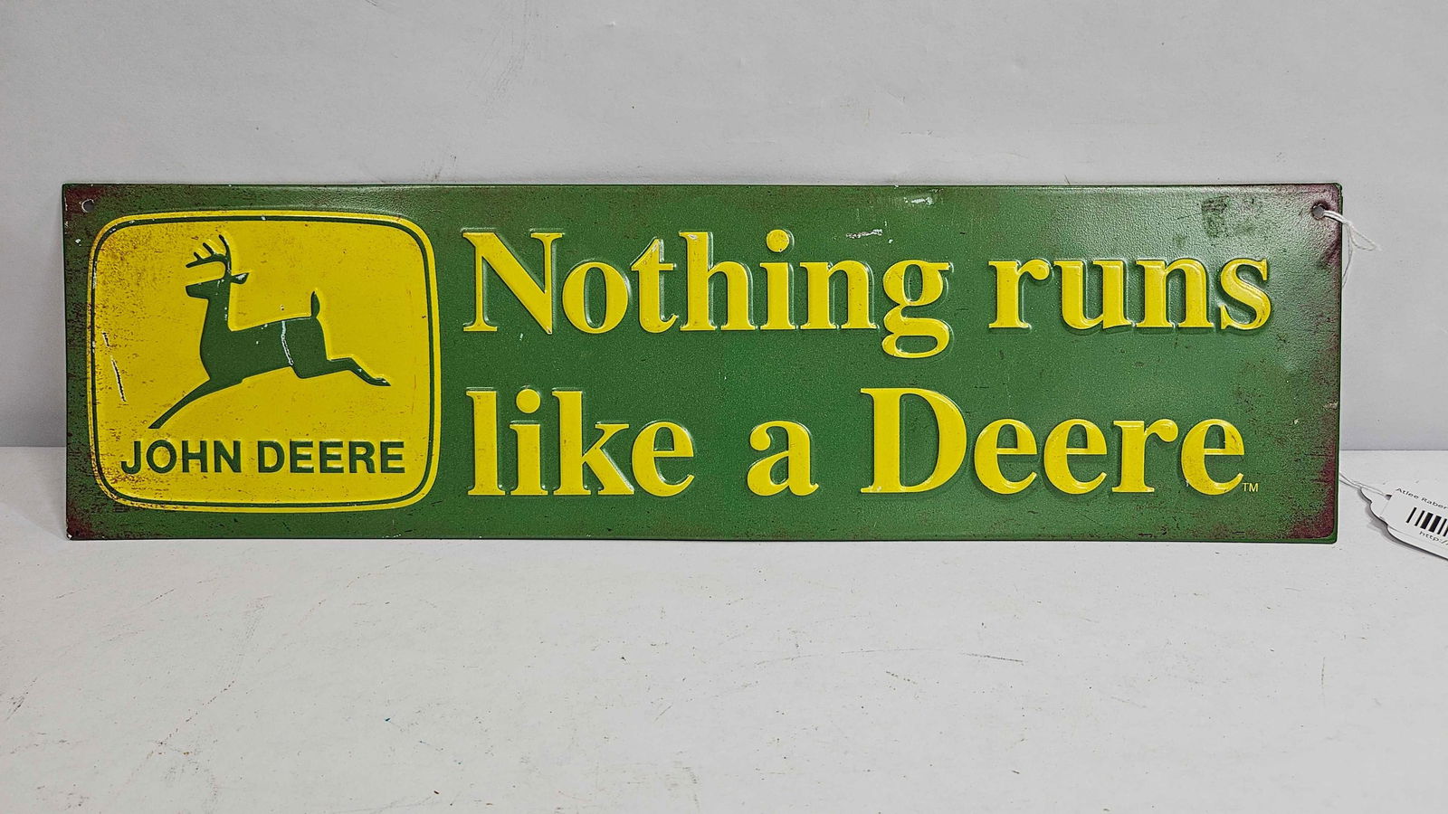 Newer John Deere sign (1 of 4)