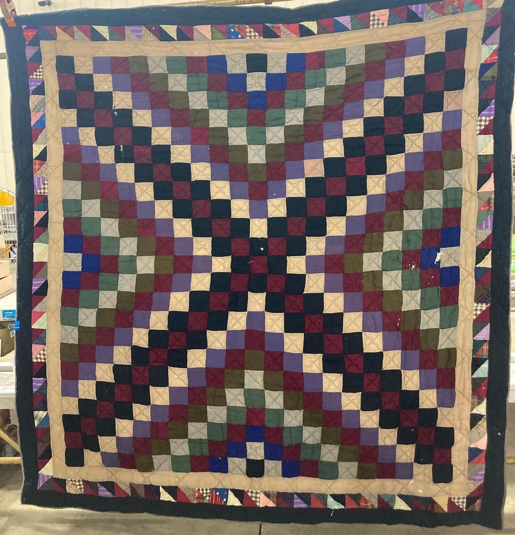 HAND STITCHED OLDER PATCHWORK QUILT (1 of 6)