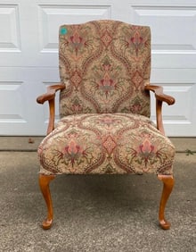 OAK UPHOLSTERED PARLOR CHAIR