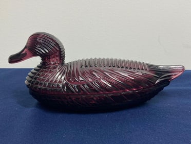 LG WRIGHT ATTERBURY AMETHYST GLASS DUCK