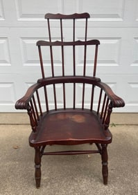 COMB BACK WINDSOR CHAIR
