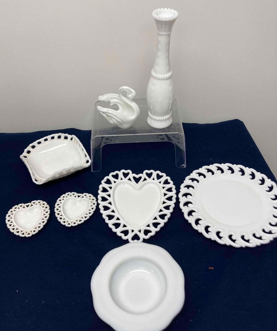 LACE EDGE AND OTHER MILK GLASS: INCLUDES SWAN HEART DISHES VASE AND MORE