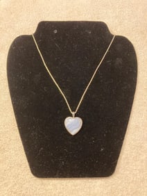 AGATE STERLING SILVER HEART NECKLACE
