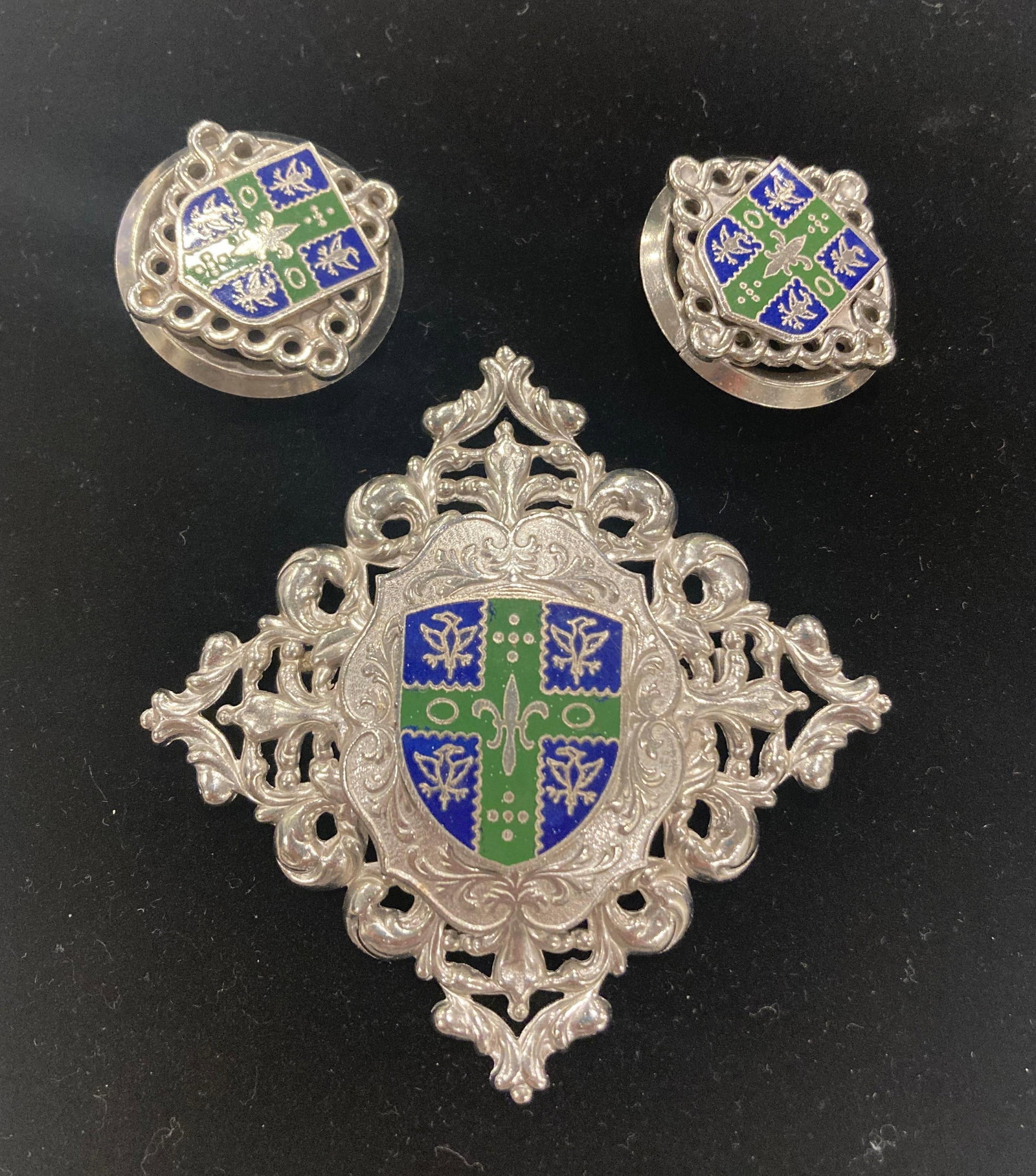 ENAMELED SHIELD COAT OF ARMS BROOCH AND EARRINGS: NOT MARKED BUT POSSIBLY SILVER